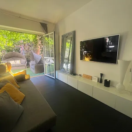 Private Garden Apartment, Navigli, 24h Security Apartament Mediolan