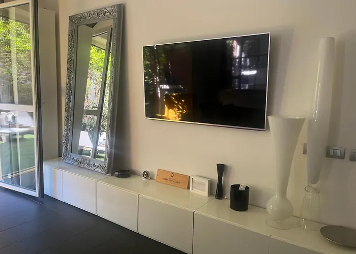 Private Garden Apartment, Navigli, 24h Security Mailand