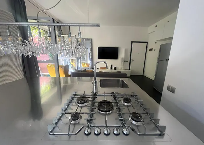 Apartment Private Garden Apartment, Navigli, 24h Security