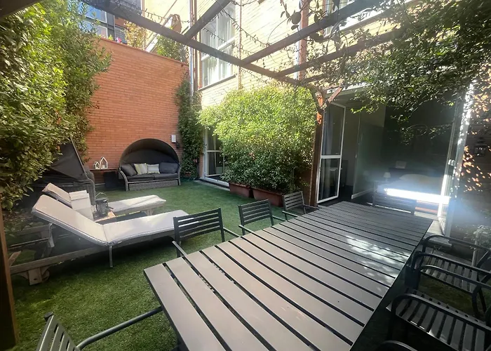 Private Garden Apartment, Navigli, 24h Security Apartment Mailand